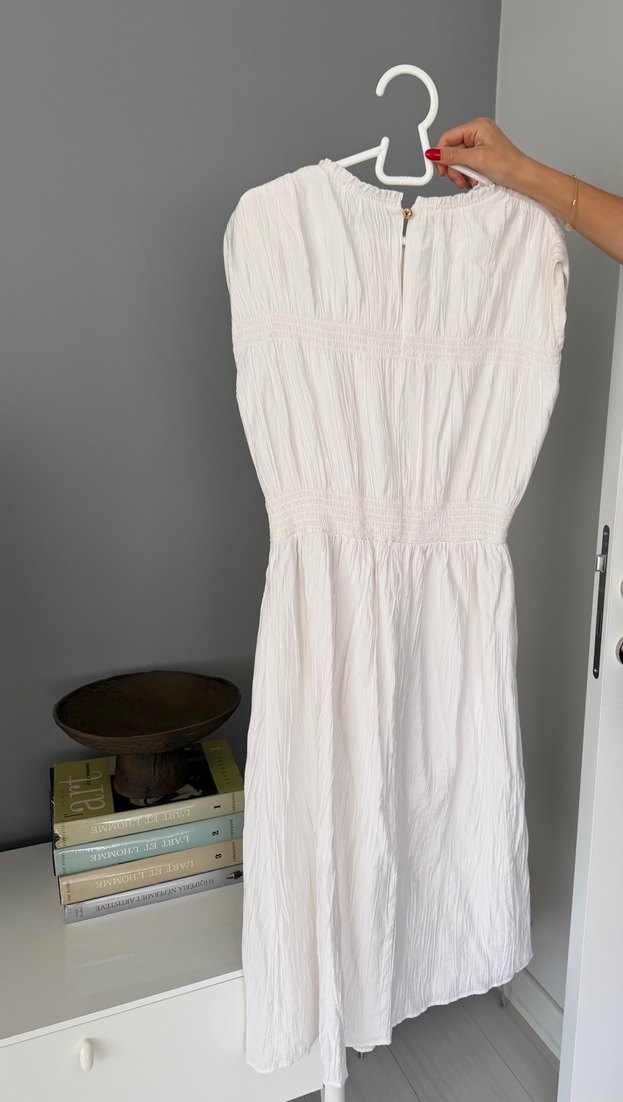 H&M Beyaz Elbise — görsel 2/4