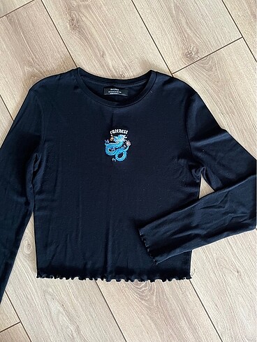 BERSHKA Tshirt