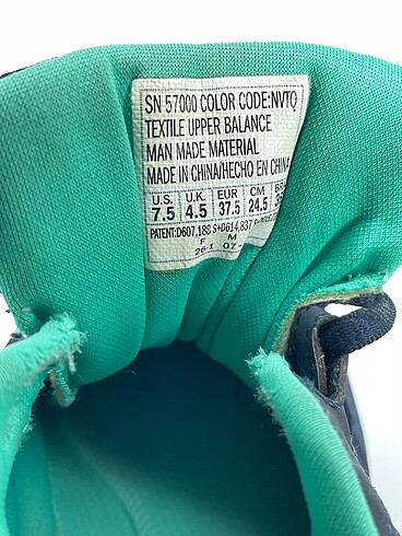 37 Beden çeşitli Renk Skechers Spor Ayakkabı %70 İndirimli.