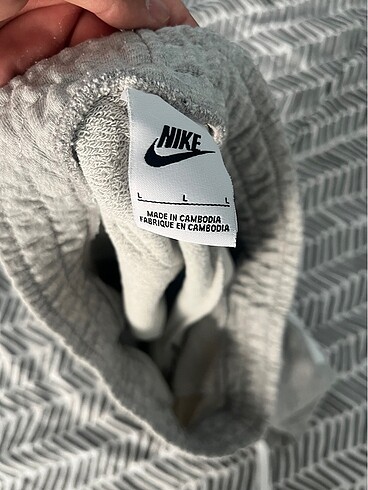 l Beden Nike club alumni ft gri şort
