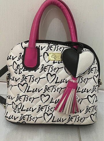 Betsey Johnson çanta