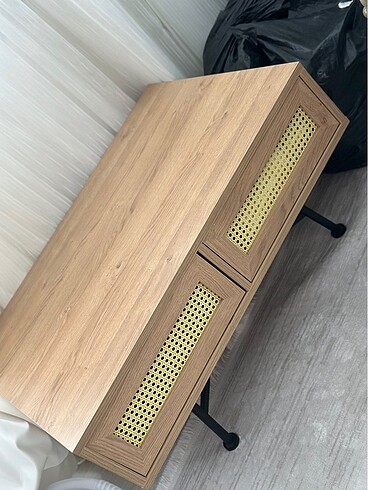 4 Çekmeceli Kullanışlı Orta Sehpa