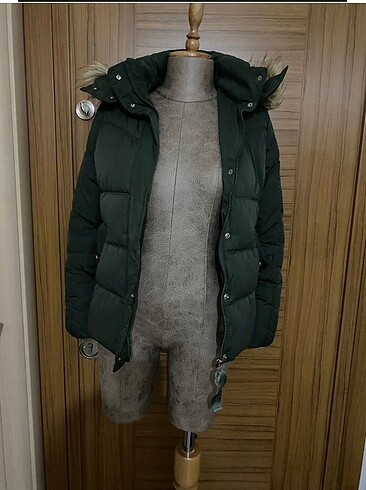 Bershka kısa mont