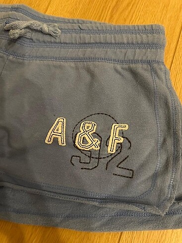 l Beden Abercrombie & Fitch (A&F) Spor Şort