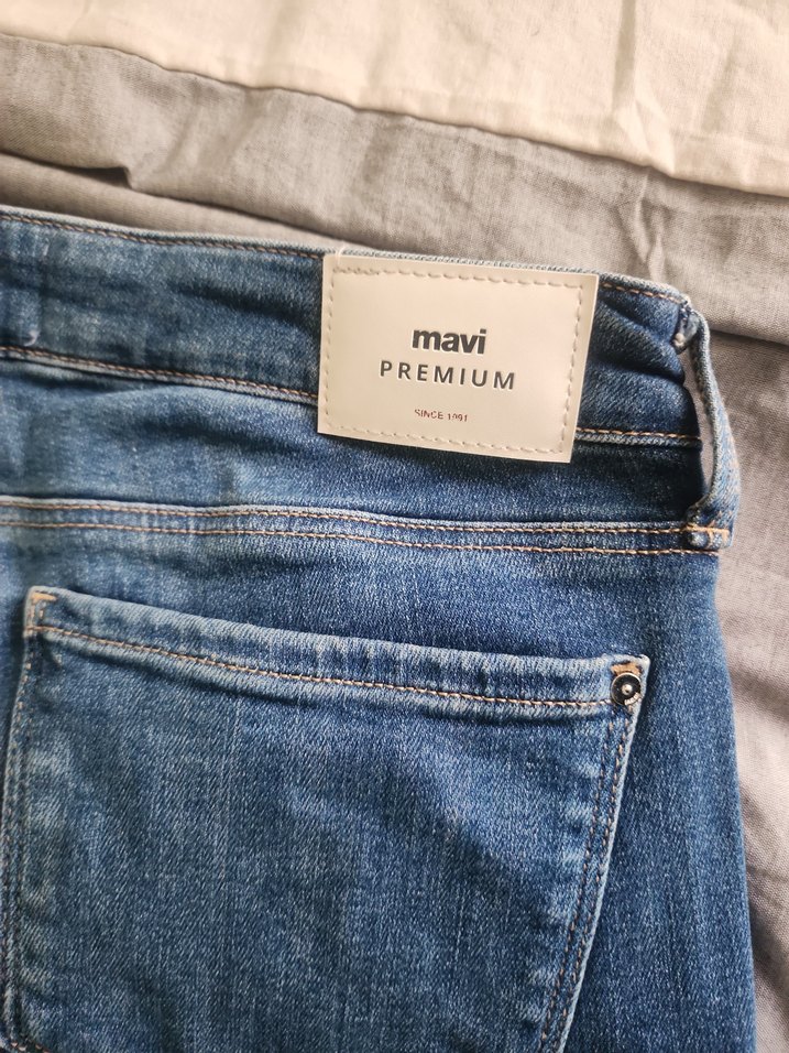 Düğmeli Mavi Kadın Kot Pantolon - Görsel 2