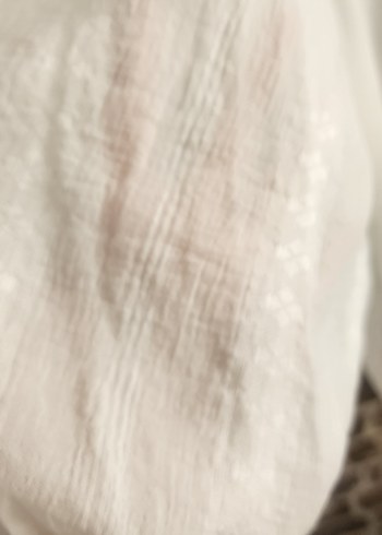 Bohem Tarzı Beyaz Keten V Yaka Gömlek - Görsel 4