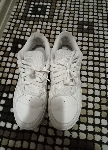 38 Beden Adidas Breaknet FY9504
