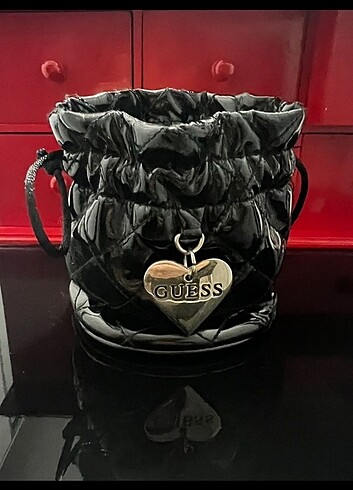 Guess original takı cantasi