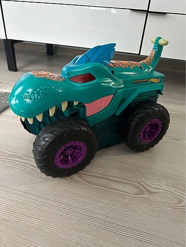  Hotwheels monster truck