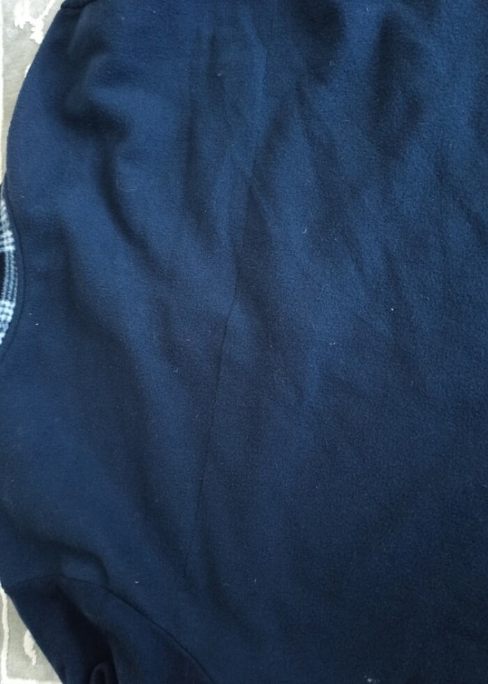 Yenidir hiç giyilmedi arkasında çizik var ben alırken de öyleydi - Görsel 3