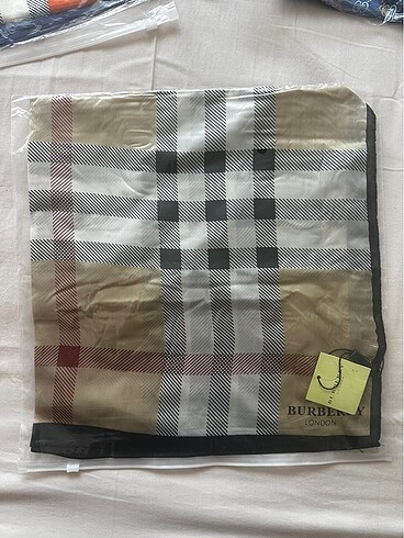 Burberry vual ipek şal - Görsel 8