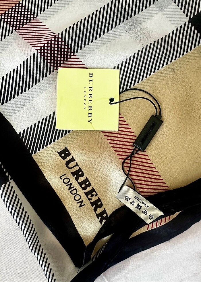 Burberry vual ipek şal - Görsel 2