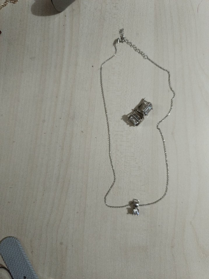 Zincir Detaylı Modern Klasik Kadın Takı Seti - Görsel 4