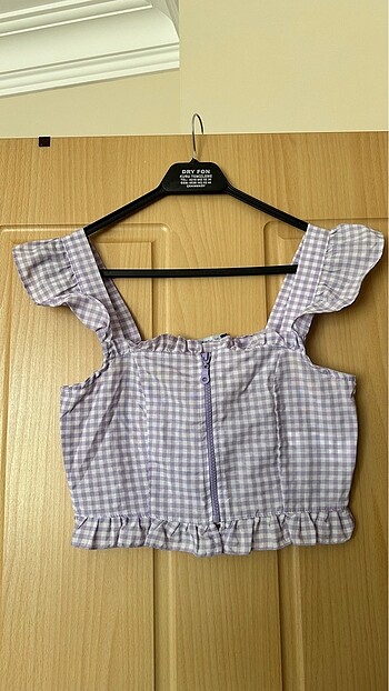 Lila Crop