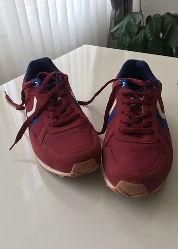 Kırmızı Spor Ayakkabı Velcro Detaylı