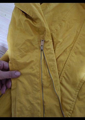 Zara sarı yağmurluk - Görsel 4