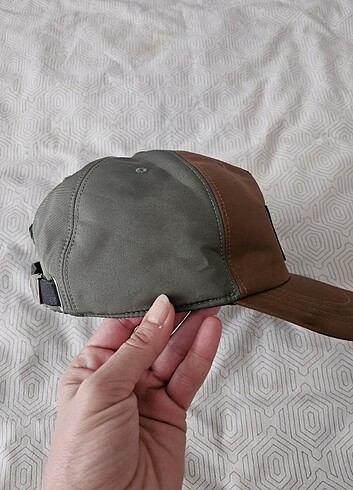 ALEXANDER MCQUEEN ŞAPKA - Görsel 3