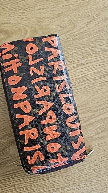 Louis Vuitton cüzdan 
