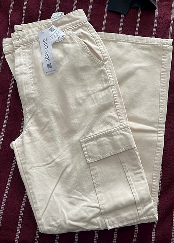 Düğmeli Beyaz Pamuklu Kot Pantolon