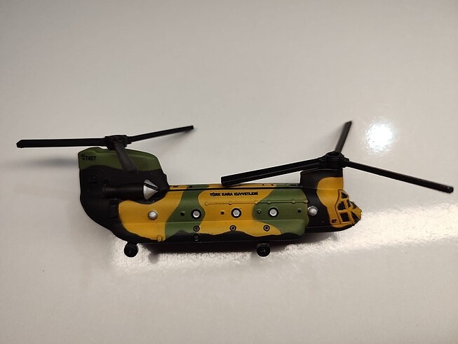  Beden CH 47F Chinook