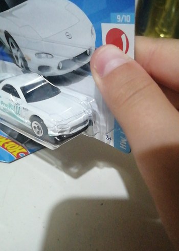 Beyaz Hot Wheels 95 Mazda RX-7 Oyuncak Araba