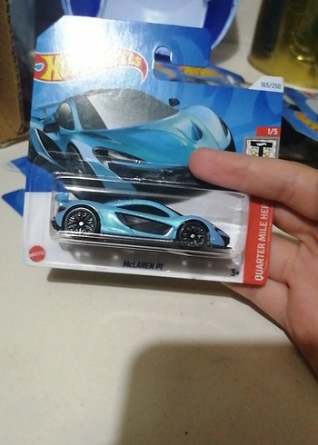 Parlak Mavi Oyuncak Araba McLaren P1