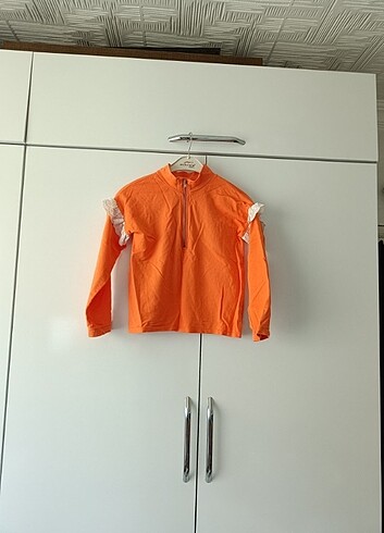 LC Waikiki Sweatshirt