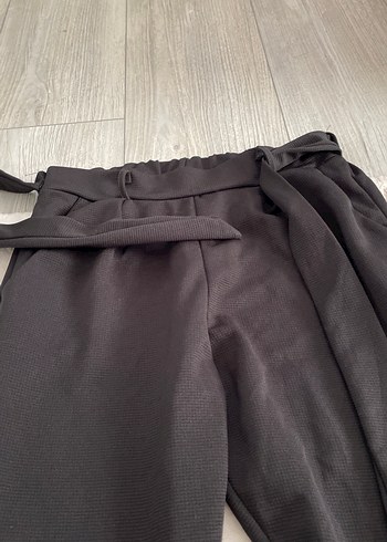 Siyah Kemerli Kadın Kumaş Pantolon - Görsel 4