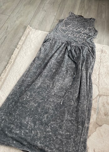 Gri Kolsuz Nakışlı Hamile Elbisesi - Görsel 7