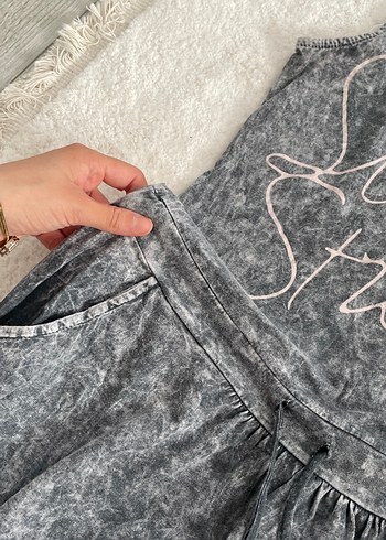 Gri Kolsuz Nakışlı Hamile Elbisesi - Görsel 5