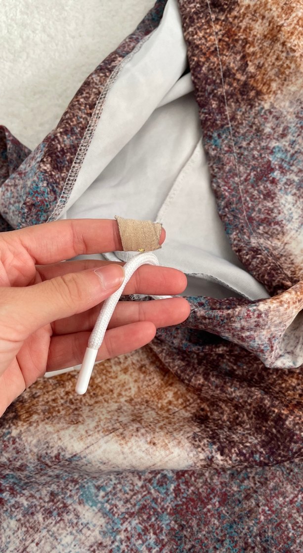 Kapüşonlu Batik Desenli Kadın Panço - Görsel 3