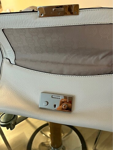  Beden beyaz Renk Orijinal Michael Kors Marka Kol Çantası