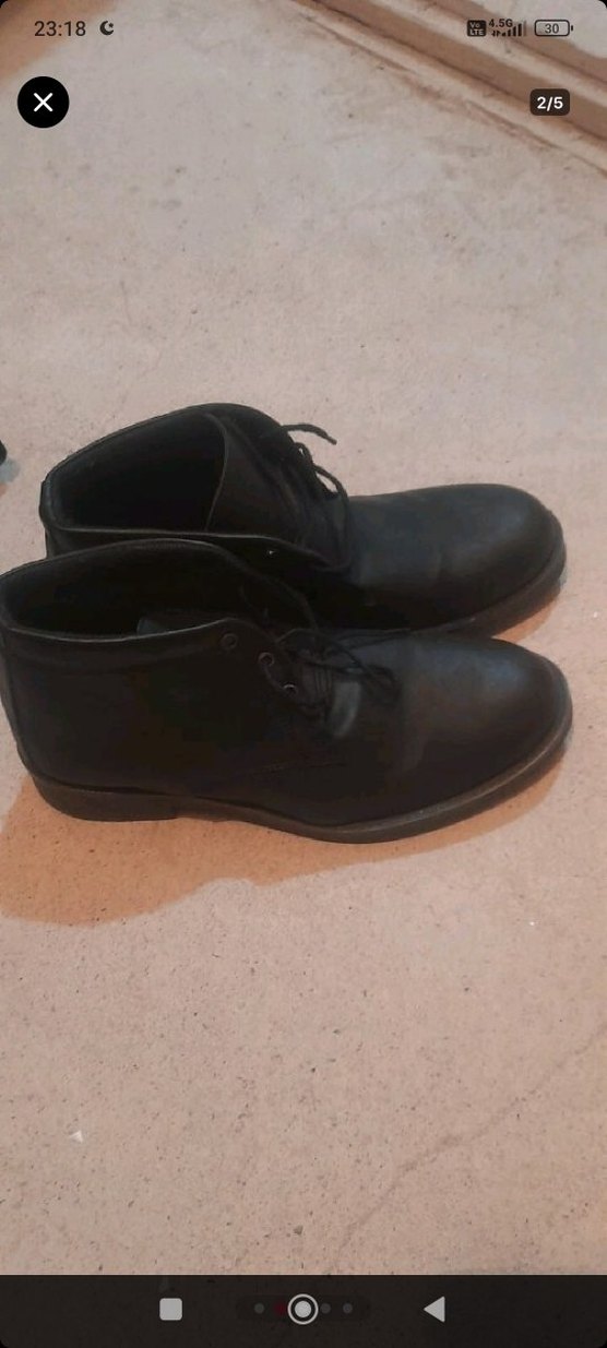 Siyah Minimalist Erkek Bot - Görsel 3