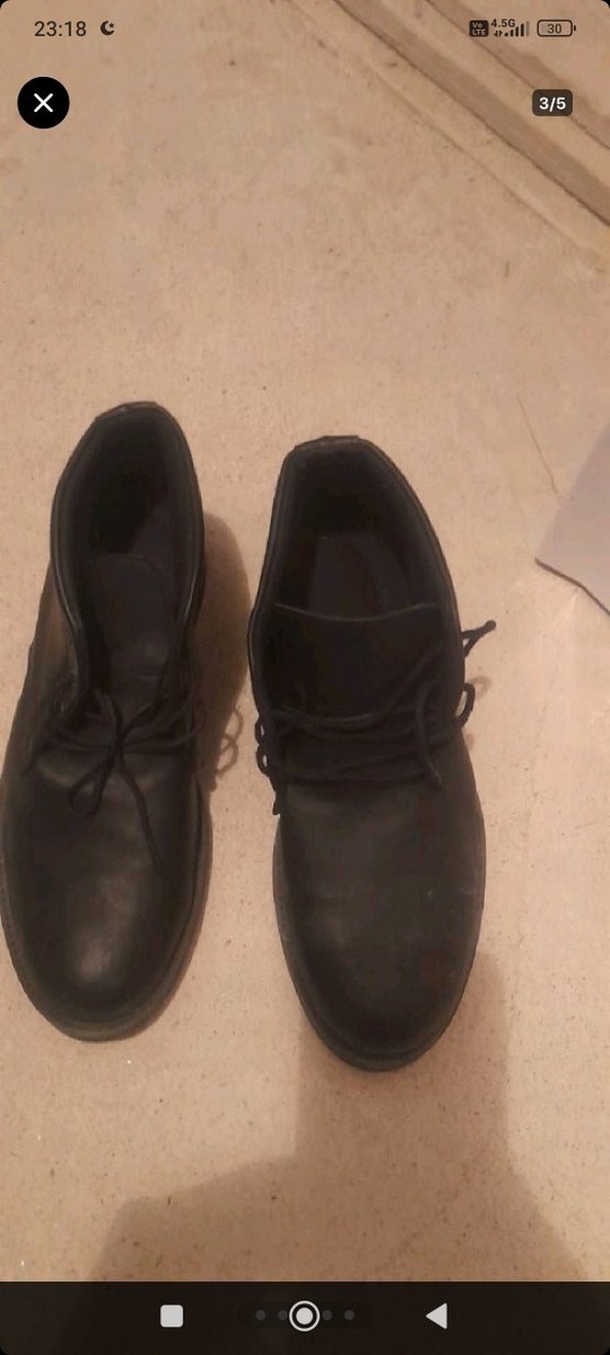 Siyah Minimalist Erkek Bot - Görsel 2