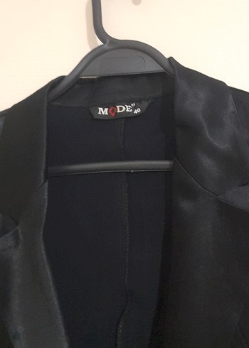 Diğer Kızlar için Kısa Kollu Siyah Bolero