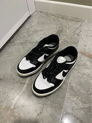 37 Beden Nike ayakkabı