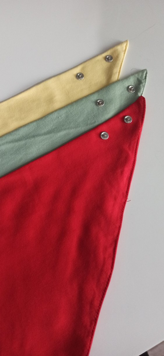 Pastel Renkli Baskılı Bebek Önlüğü - Görsel 2