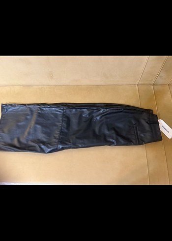 Siyah Deri Kadın Uzun Pantolon - Görsel 3