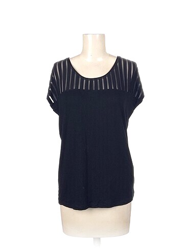 PreLoved T-shirt %70 İndirimli.