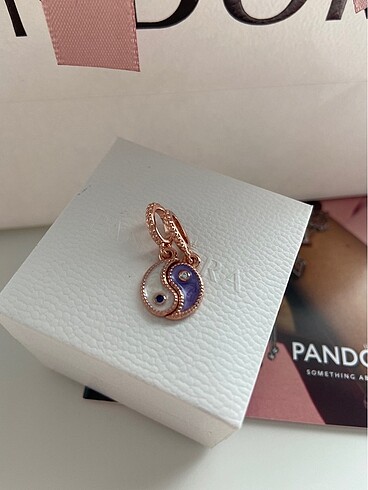 Pandora Yin-Yang Charm