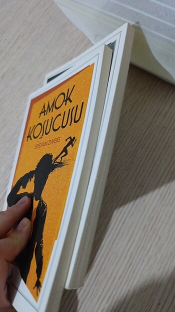 Beden Okuma kitabı 2'li AMOK KOŞUCUSU & BENJAMIN BUTTON'IN TUHAF HİKAY