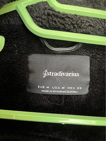 m Beden siyah Renk Stradivarius siyah mont