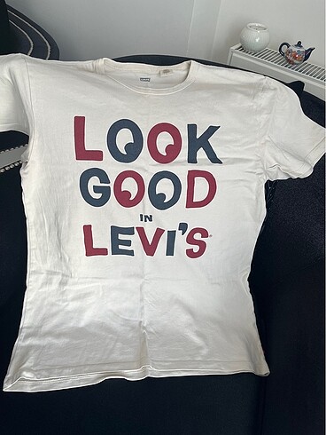 Levis tişört