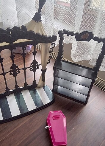 Monster High