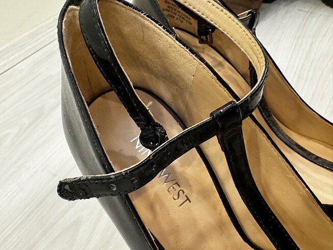 37 Beden Stiletto