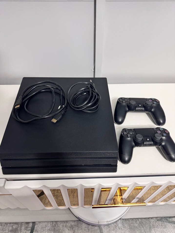 Sony PlayStation 4 Pro 1TB Siyah - Görsel 5