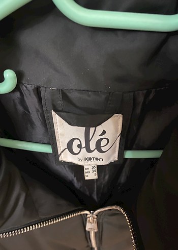 Kadın Siyah Fermuarlı Yüksek Yakalı Mont - Görsel 2