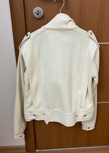 Beyaz Düğmeli Midi Ceket - Görsel 3