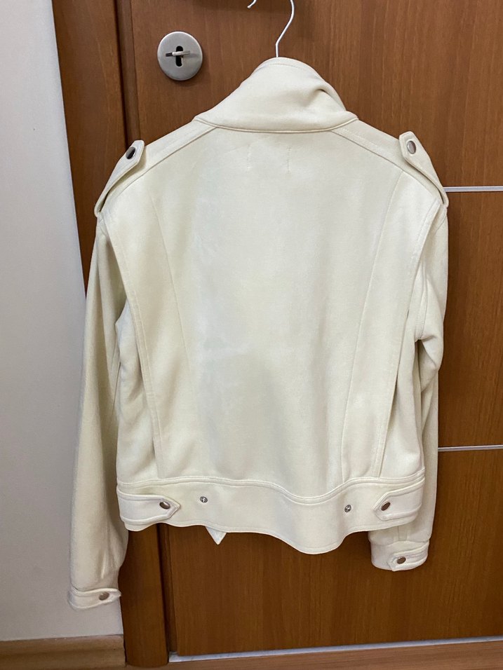 Beyaz Düğmeli Midi Ceket - Görsel 3