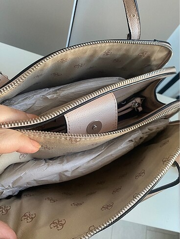 Guess orjinal bayan kol çantası - Görsel 4